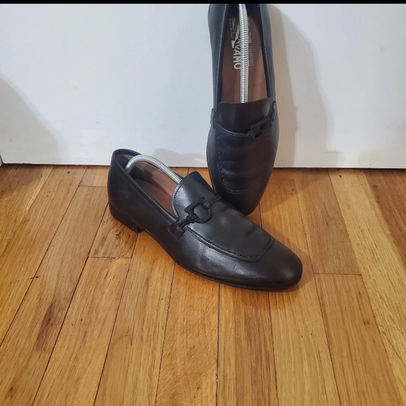 SALVATORE FERRAGAMO NIELSEN MEN'S BLACK LEATHER GANCINI LOAFER SHOES 8.5 EE - Picture 1 of 1